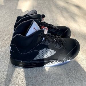 Jordan 5 2016 “Metallic”